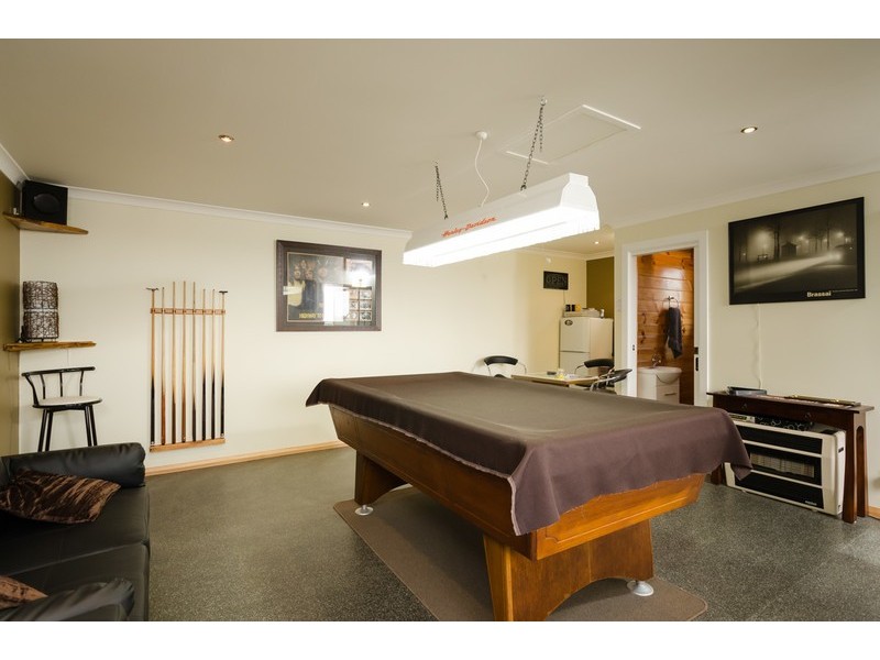 11 Elizabeth Street, Penguin TAS 7316