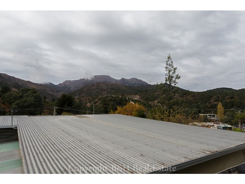 93 Batchelor Street, Queenstown TAS 7467