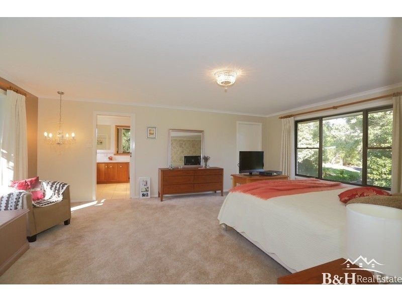 4 Table Cape Road, Wynyard TAS 7325