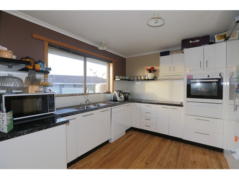 16 Nell Crescent, Ulverstone TAS 7315