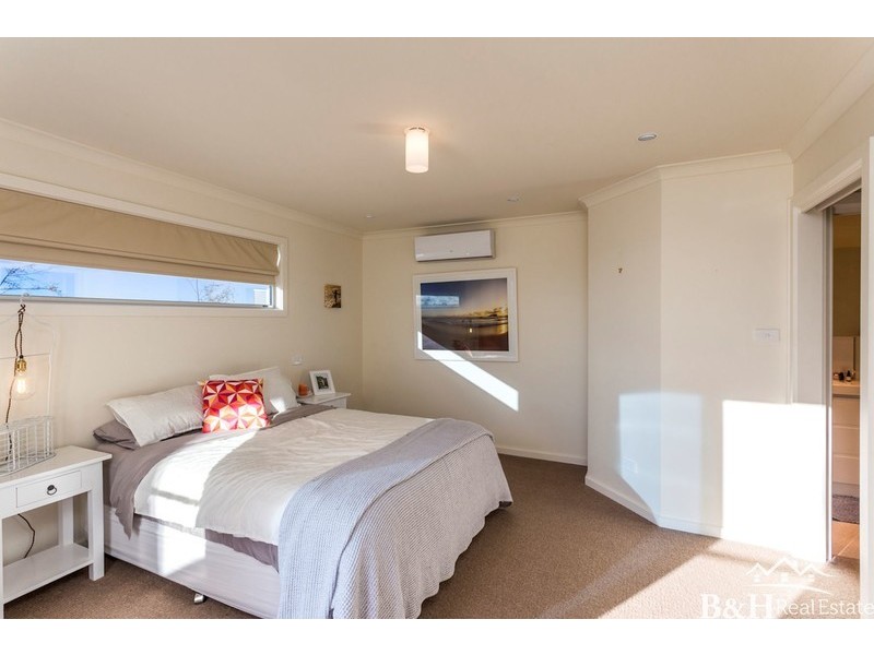 13 Bowman Drive, Penguin TAS 7316