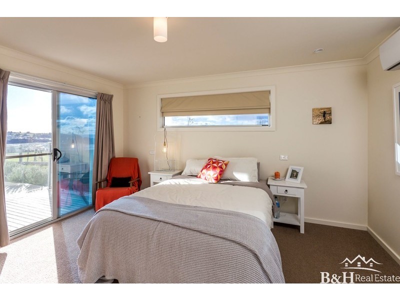 13 Bowman Drive, Penguin TAS 7316