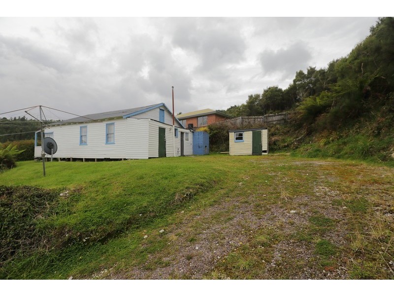 10 Du Cane, Queenstown TAS 7467