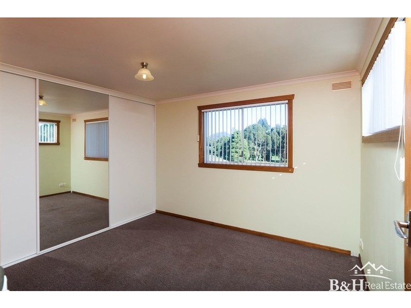 27 Blackwood Road, West Ulverstone TAS 7315