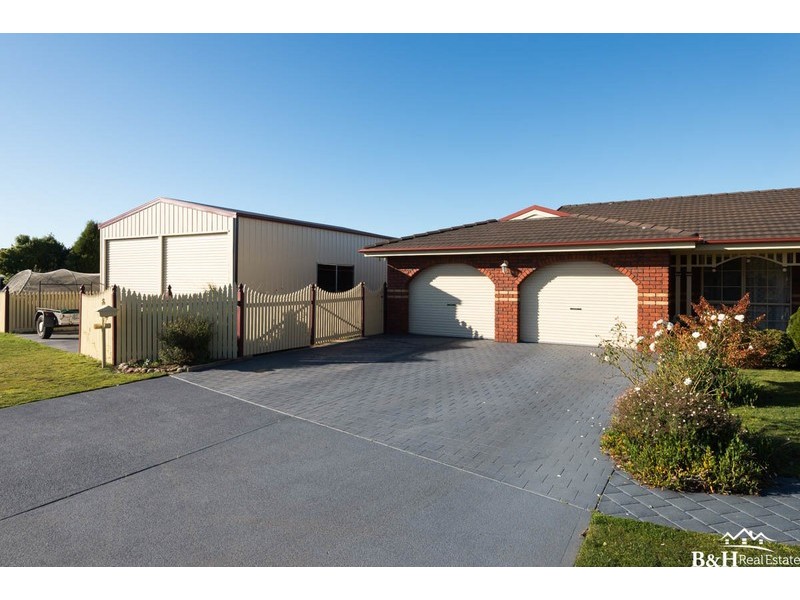 1 Banks Place, Turners Beach TAS 7315