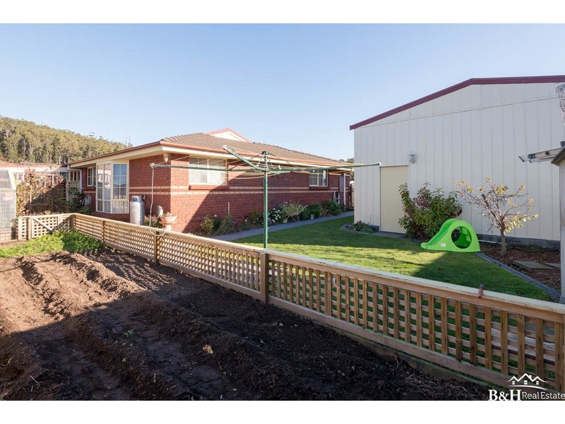 1 Banks Place, Turners Beach TAS 7315