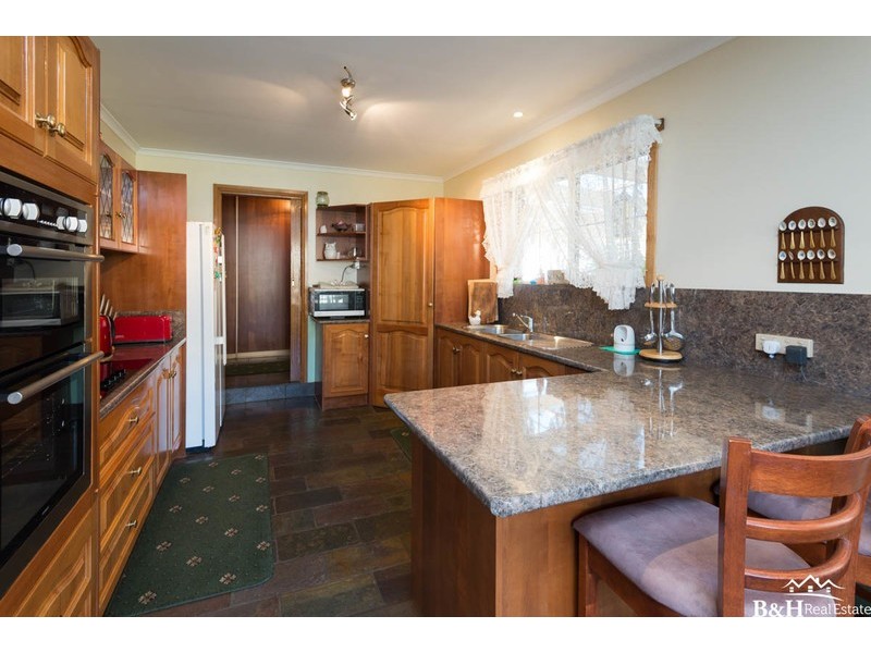 1 Banks Place, Turners Beach TAS 7315