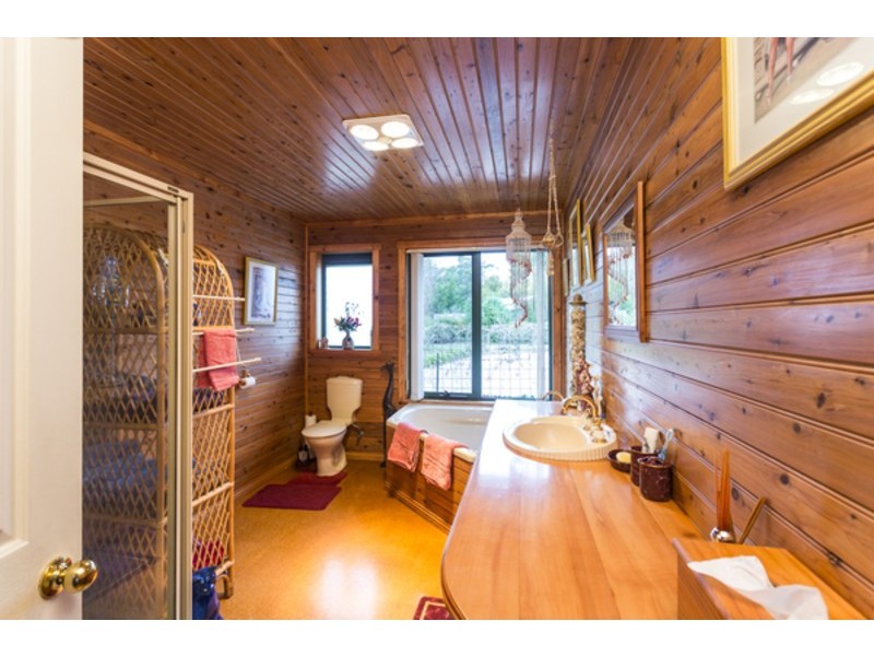 20 Bundarra Drive, Squeaking Point TAS 7307