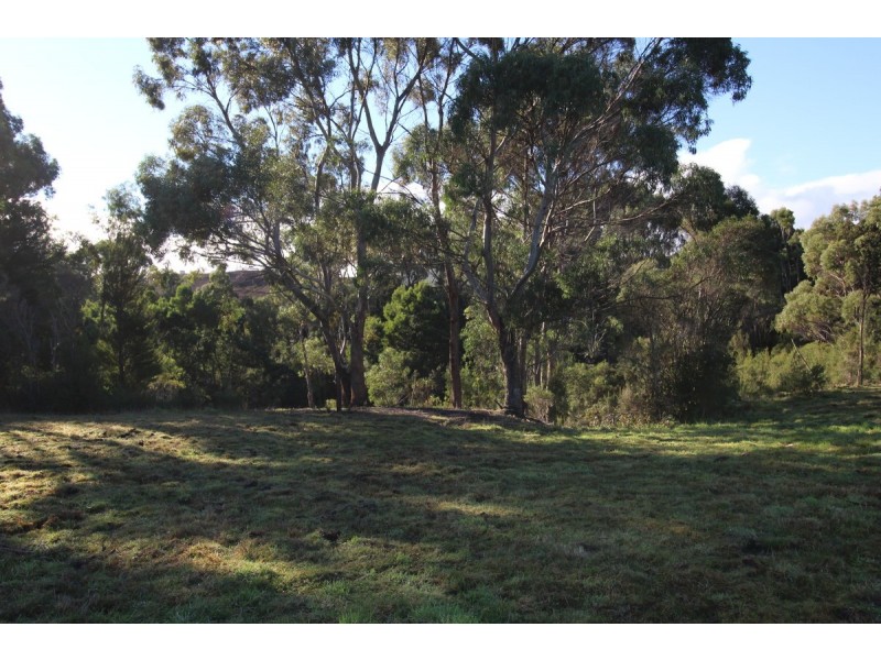 30 – 32 Harvey Street, Strahan TAS 7468