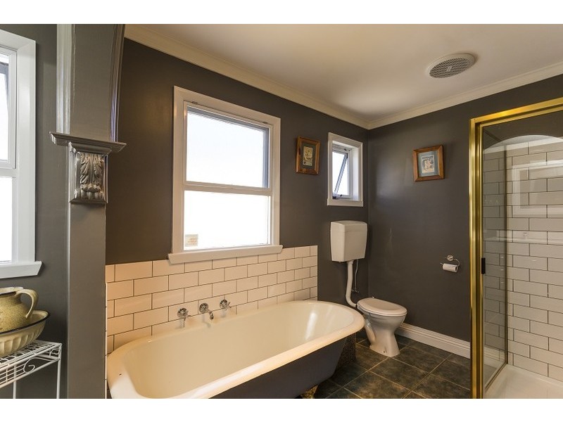 22 Hiller Street, Devonport TAS 7310