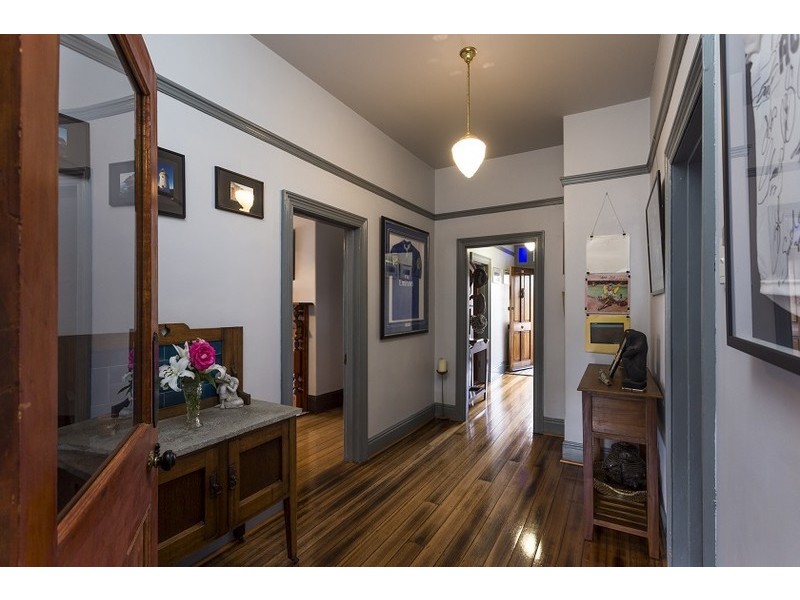 22 Hiller Street, Devonport TAS 7310