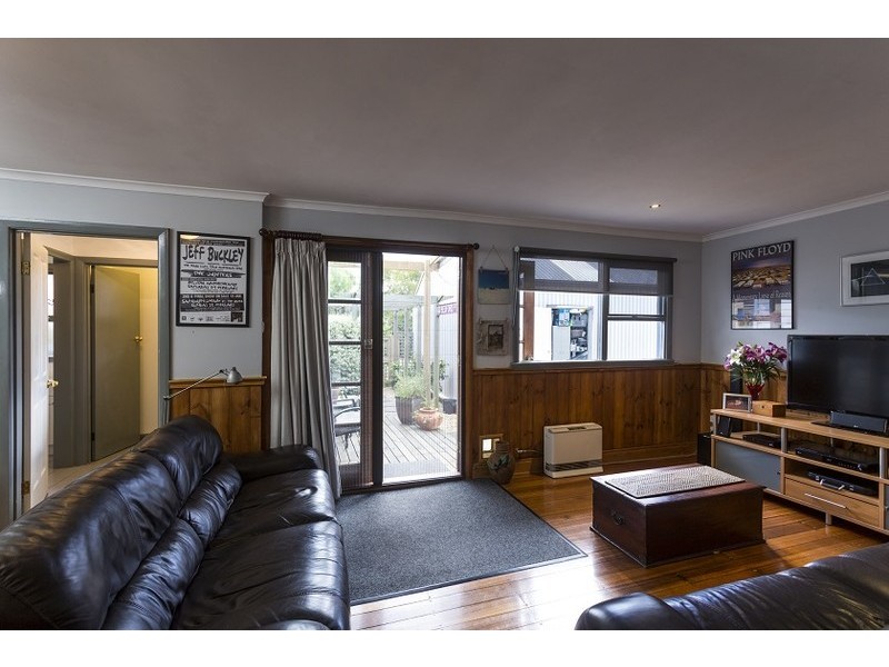 22 Hiller Street, Devonport TAS 7310