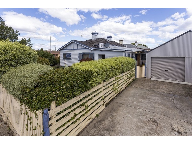 22 Hiller Street, Devonport TAS 7310