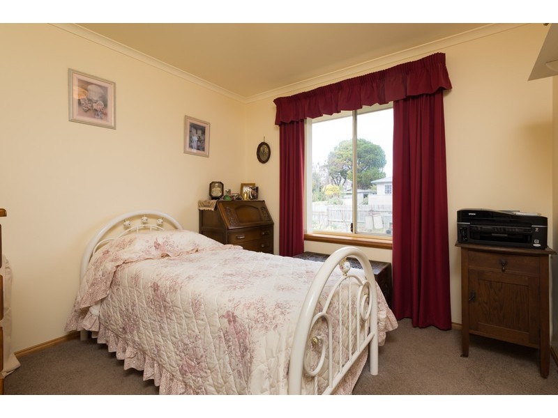 7 Kywong Crescent, West Ulverstone TAS 7315