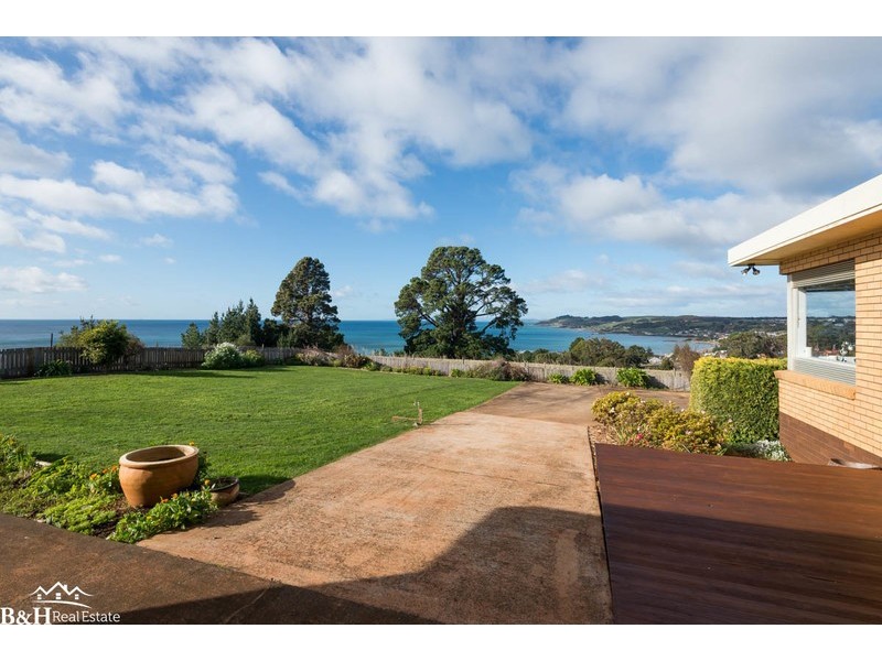 38 West Ridge Road, Penguin TAS 7316