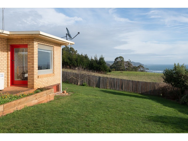 38 West Ridge Road, Penguin TAS 7316