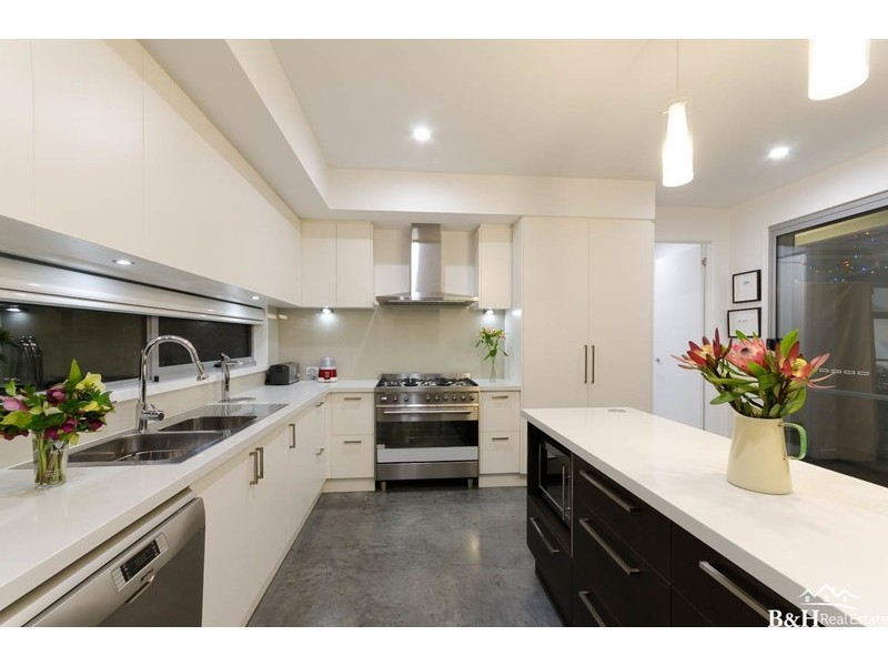 1/16 Main Street, Ulverstone TAS 7315