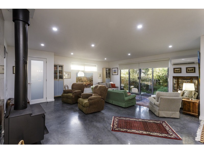 1/16 Main Street, Ulverstone TAS 7315