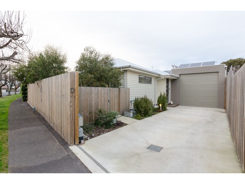 1/16 Main Street, Ulverstone TAS 7315