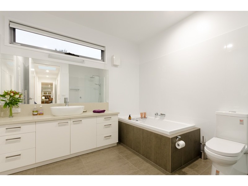 1/16 Main Street, Ulverstone TAS 7315