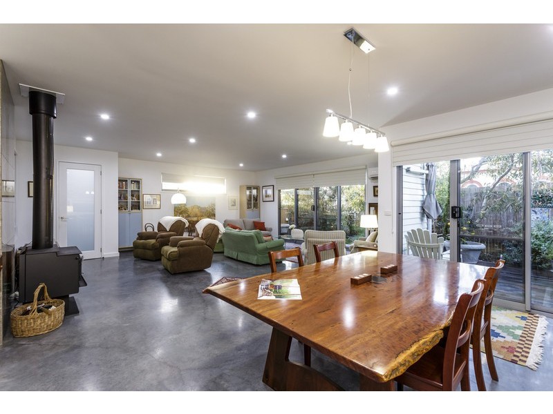 1/16 Main Street, Ulverstone TAS 7315