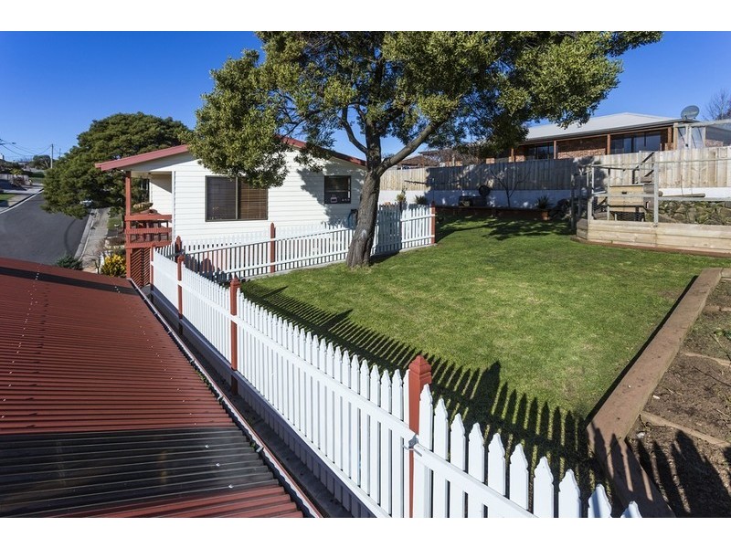 11 Sunset Lane, Penguin TAS 7316