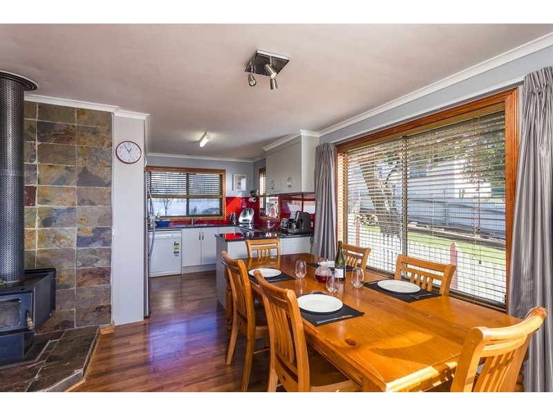 11 Sunset Lane, Penguin TAS 7316