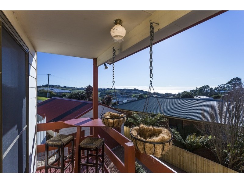 11 Sunset Lane, Penguin TAS 7316