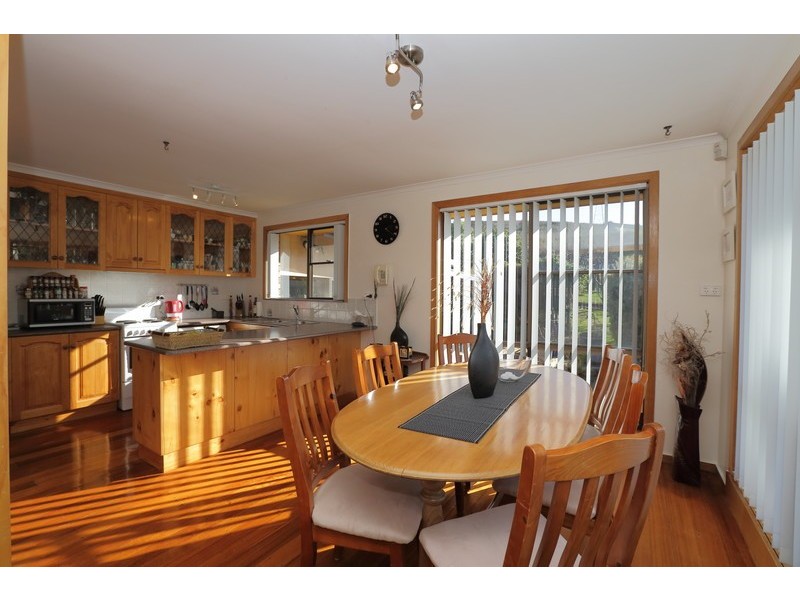 2 Greenacre Street, Upper Burnie TAS 7320