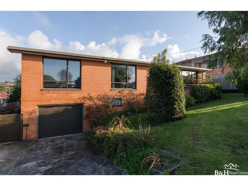 25 Futuna Avenue, Park Grove TAS 7320