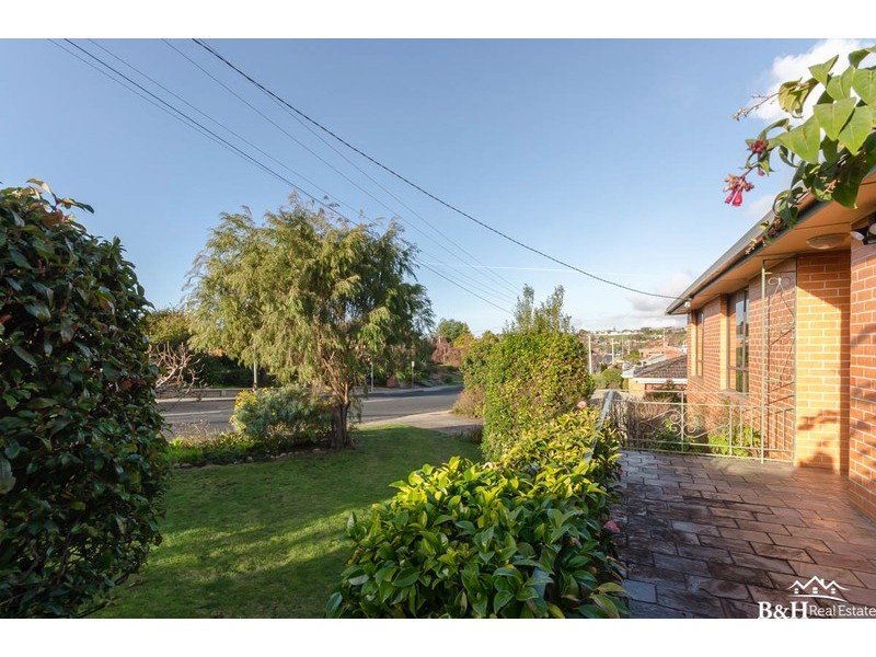 25 Futuna Avenue, Park Grove TAS 7320