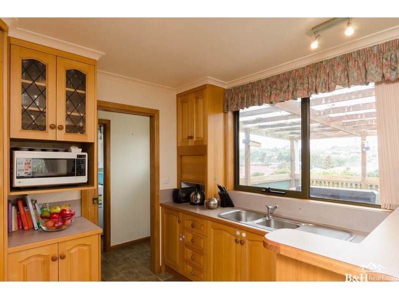 25 Futuna Avenue, Park Grove TAS 7320