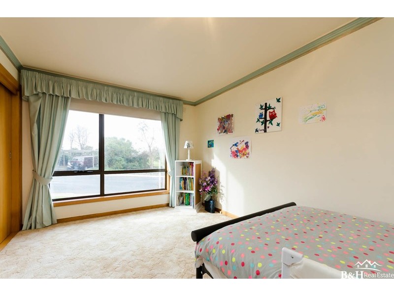 25 Futuna Avenue, Park Grove TAS 7320