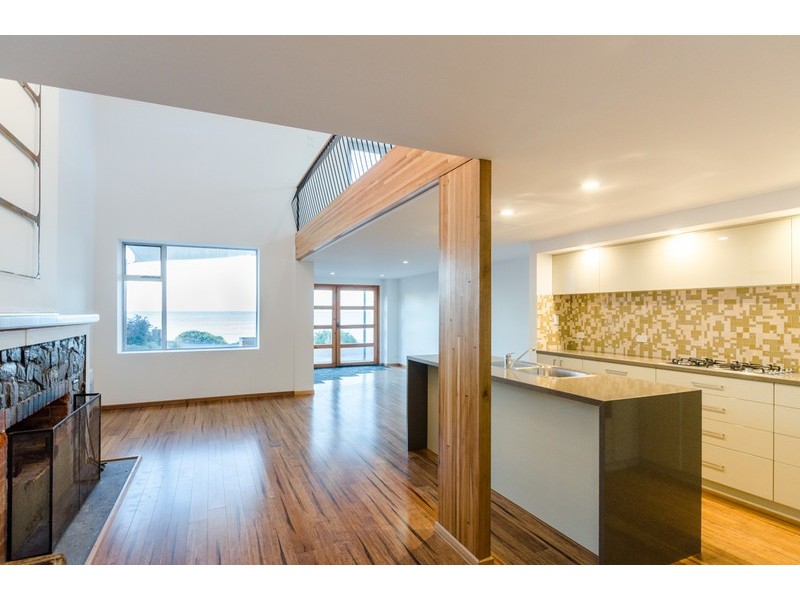 110 Main Road, Penguin TAS 7316