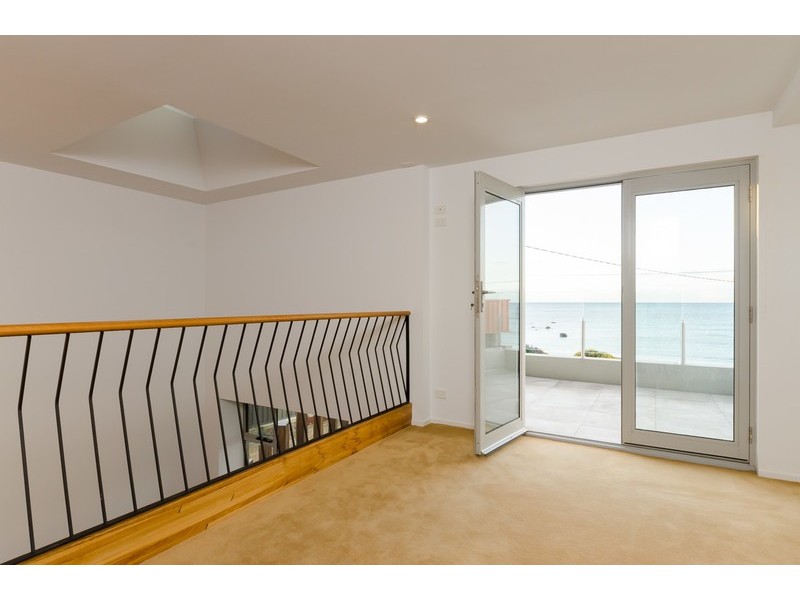 110 Main Road, Penguin TAS 7316