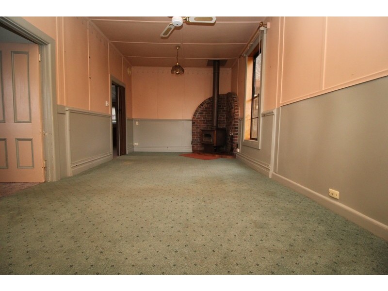 12 Urquhart Street, Queenstown TAS 7467