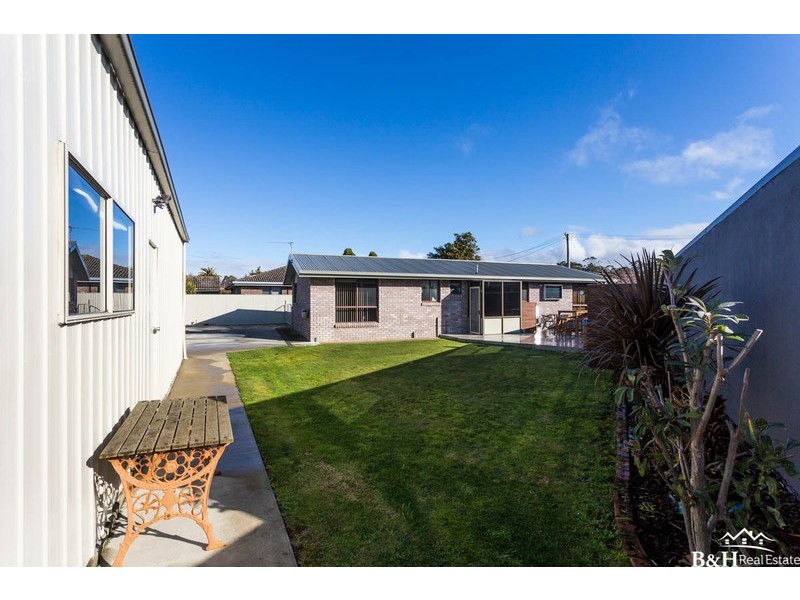 17 Roberts Court, Devonport TAS 7310