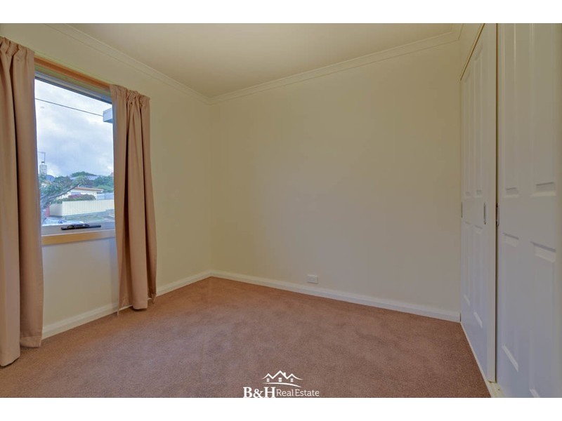 2 Verelle Street, Hillcrest TAS 7320