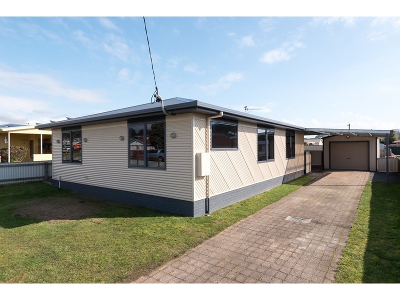 11 Plummer Court, Somerset TAS 7322
