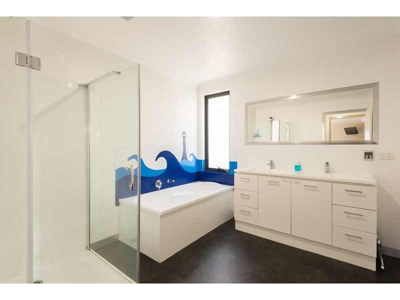 11 Plummer Court, Somerset TAS 7322