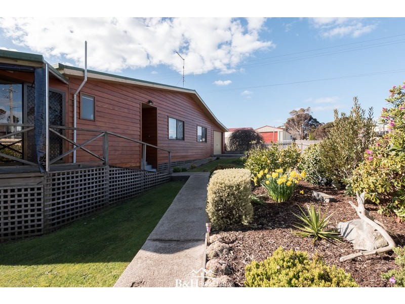 10 Dunn Street, Crayfish Creek TAS 7321