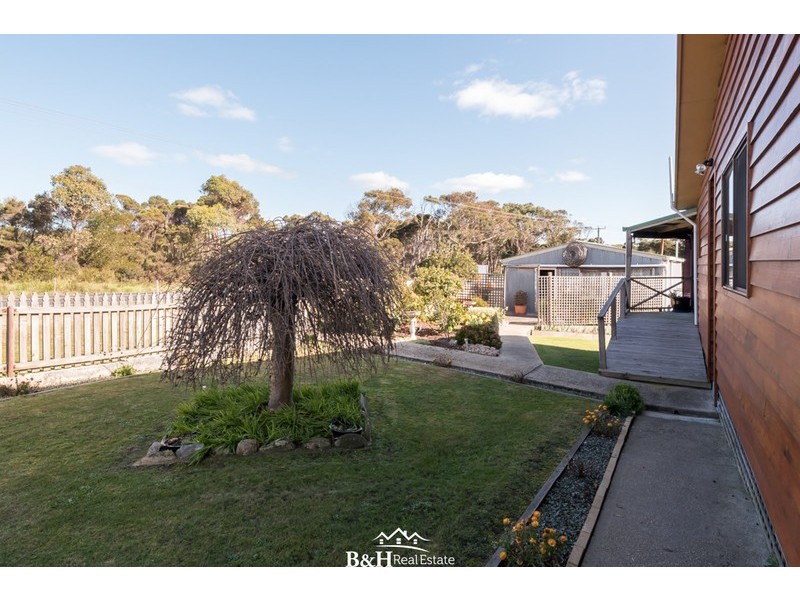 10 Dunn Street, Crayfish Creek TAS 7321
