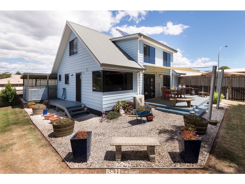 3 Kyema Street, Penguin TAS 7316