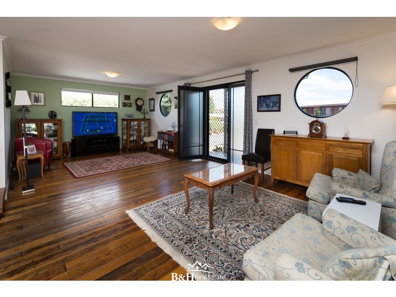 3 Kyema Street, Penguin TAS 7316