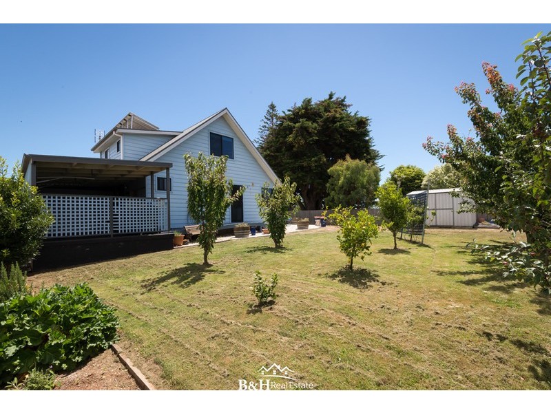3 Kyema Street, Penguin TAS 7316