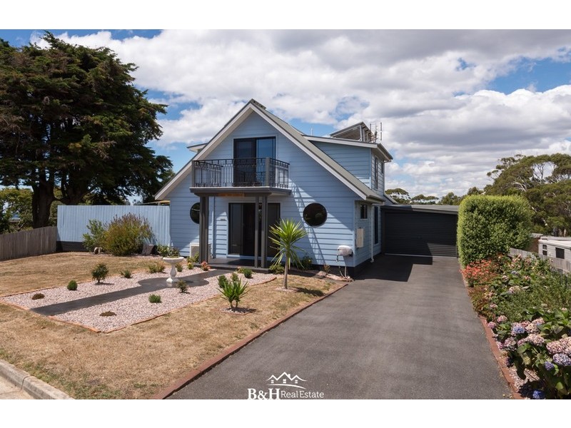 3 Kyema Street, Penguin TAS 7316