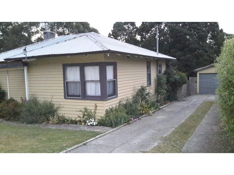 13 Hollywood Street, Rosebery TAS 7470