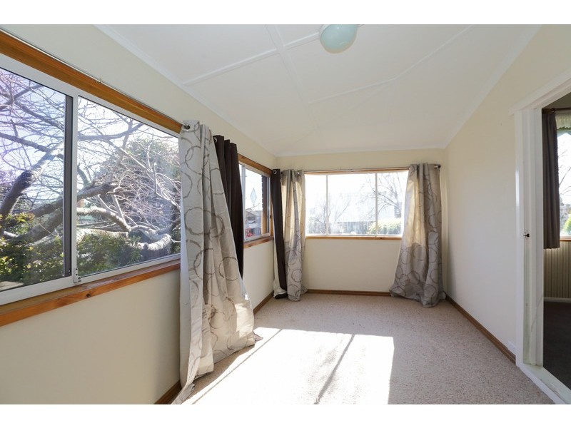 7 Evans Street, Cooee TAS 7320