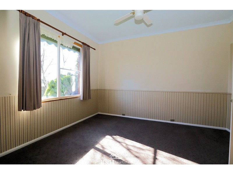 7 Evans Street, Cooee TAS 7320