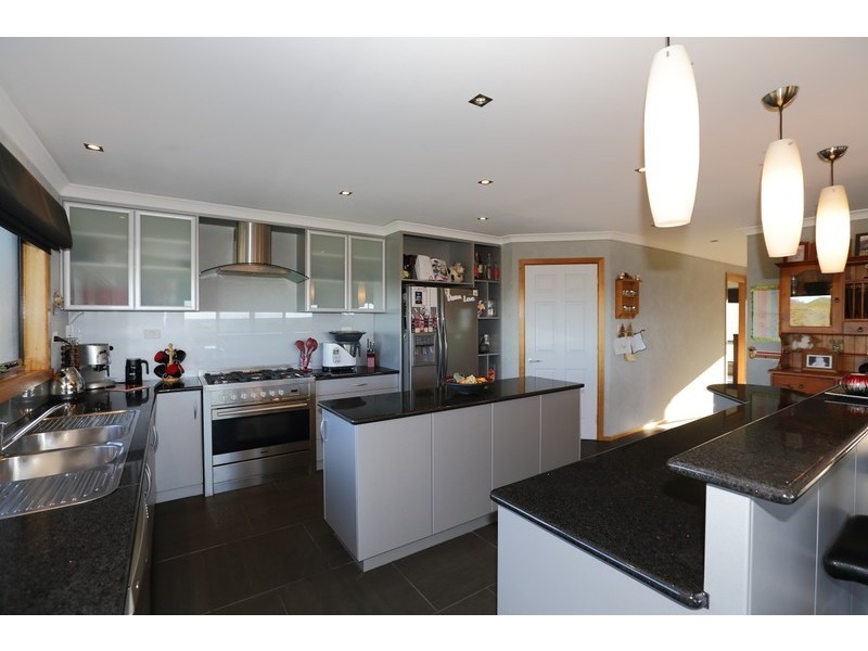 159 Penguin Road, West Ulverstone TAS 7315